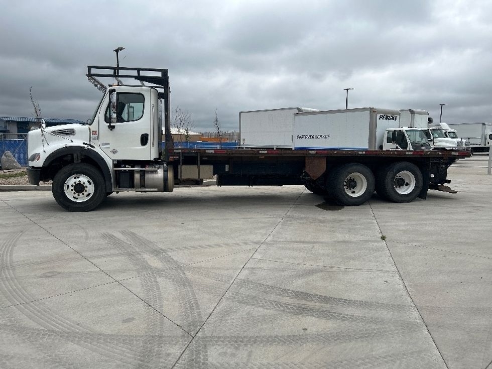 Flatbed Truck-Light and Medium Duty Trucks-Freightliner-2019-M211264S-Greeley-CO-139,024\n\t\tmiles-$ 102,750 - Image 4