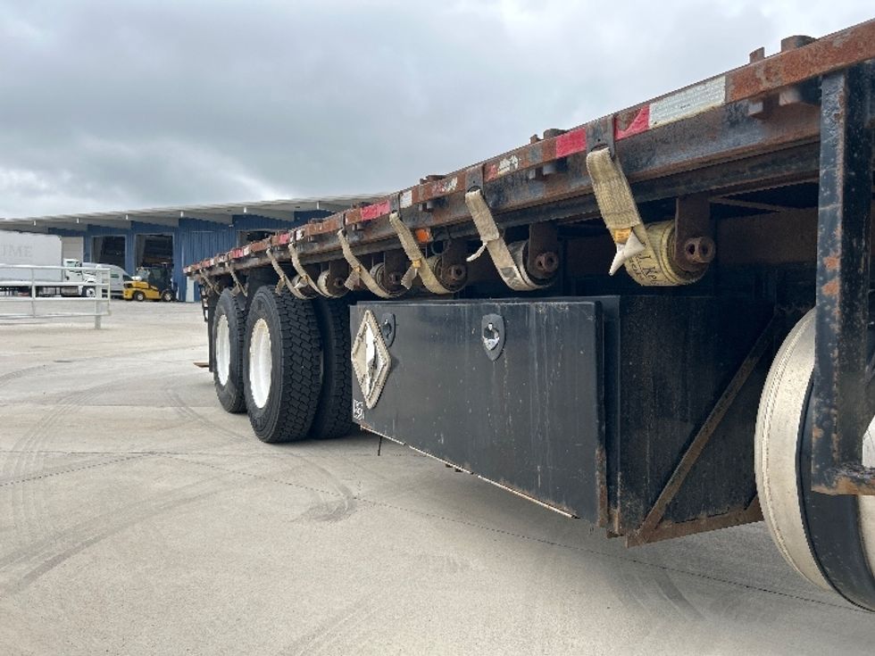Flatbed Truck-Light and Medium Duty Trucks-Freightliner-2019-M211264S-Greeley-CO-139,024\n\t\tmiles-$ 102,750 - Image 9