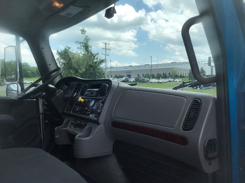 Flatbed Truck-Light and Medium Duty Trucks-Freightliner-2019-M211264S-Harrisburg-PA-321,210\n\t\tmiles-$ 90,750 - Image 17