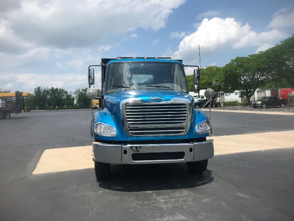 Flatbed Truck-Light and Medium Duty Trucks-Freightliner-2019-M211264S-Harrisburg-PA-321,210\n\t\tmiles-$ 90,750 - Image 2