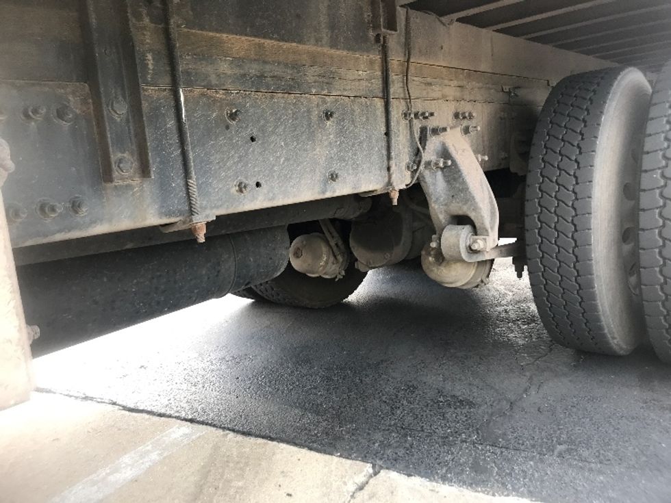 Flatbed Truck-Light and Medium Duty Trucks-Freightliner-2019-M211264S-Harrisburg-PA-321,210\n\t\tmiles-$ 90,750 - Image 5