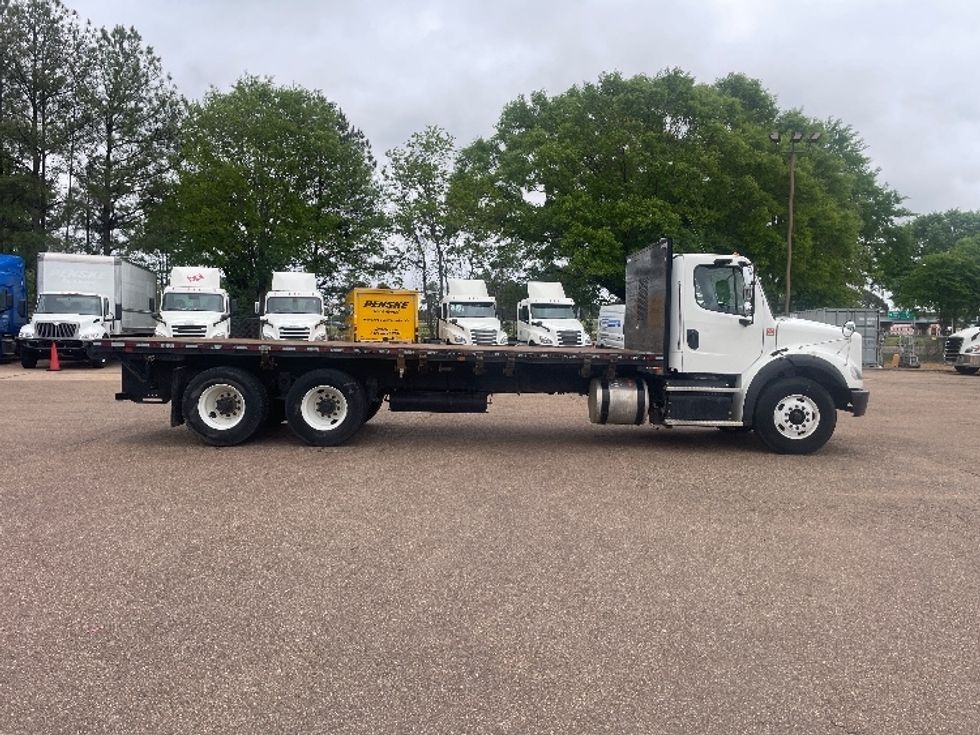Flatbed Truck-Light and Medium Duty Trucks-Freightliner-2019-M211264S-Jackson-MS-60,005\n\t\tmiles-$ 117,000 - Image 12