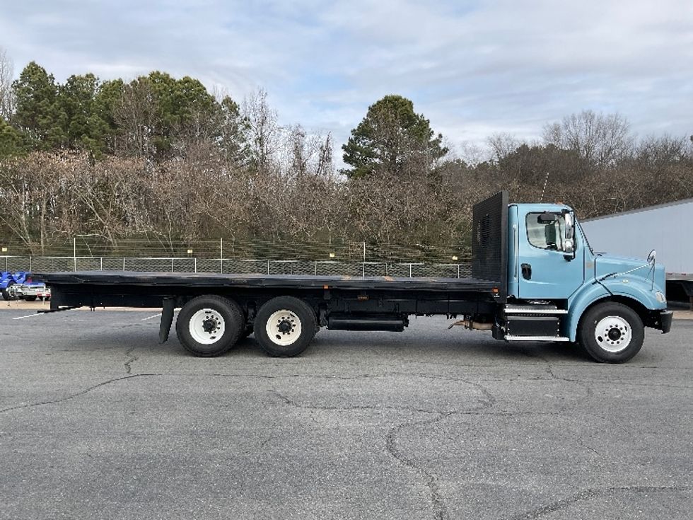 Flatbed Truck-Light and Medium Duty Trucks-Freightliner-2019-M211264S-Little Rock-AR-220,318\n\t\tmiles-$ 86,000 - Image 11