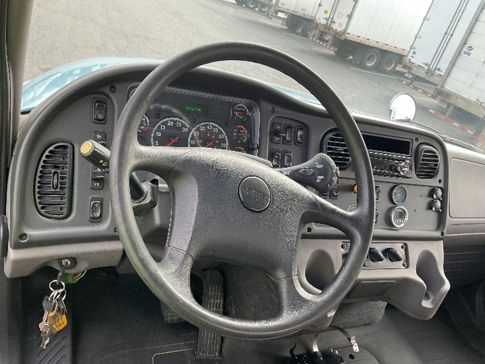 Flatbed Truck-Light and Medium Duty Trucks-Freightliner-2019-M211264S-Little Rock-AR-220,318\n\t\tmiles-$ 86,000 - Image 14