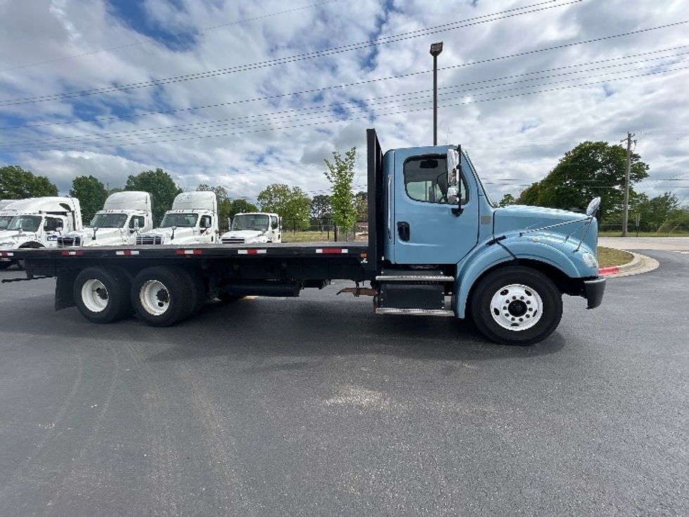 Flatbed Truck-Light and Medium Duty Trucks-Freightliner-2019-M211264S-Lowell-AR-249,725\n\t\tmiles-$ 82,000 - Image 11