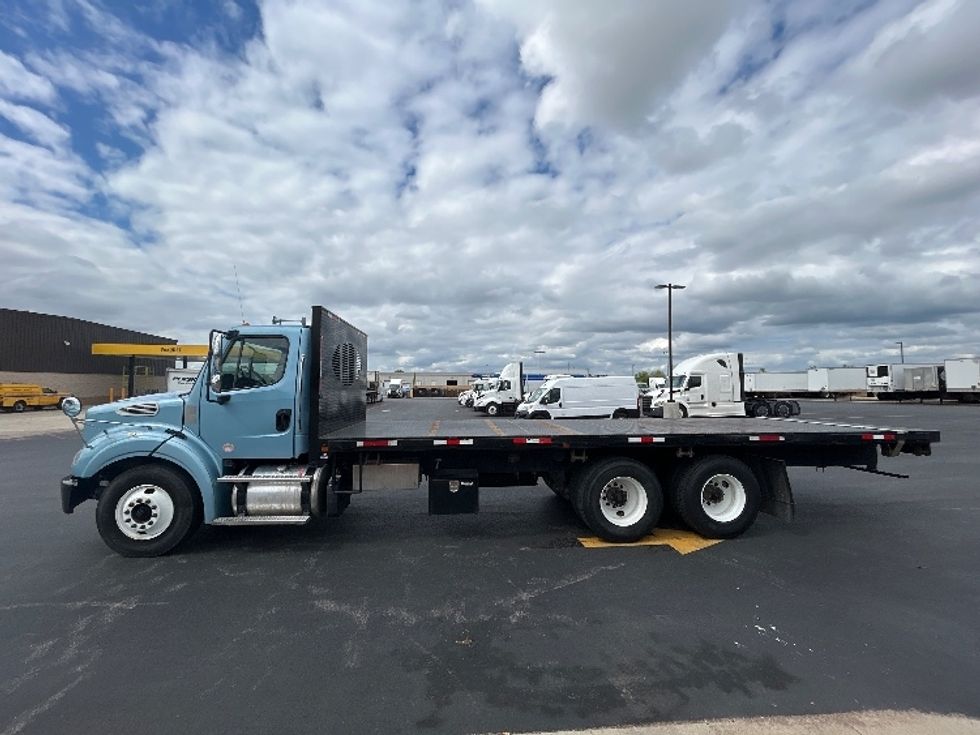 Flatbed Truck-Light and Medium Duty Trucks-Freightliner-2019-M211264S-Lowell-AR-249,725\n\t\tmiles-$ 82,000 - Image 4