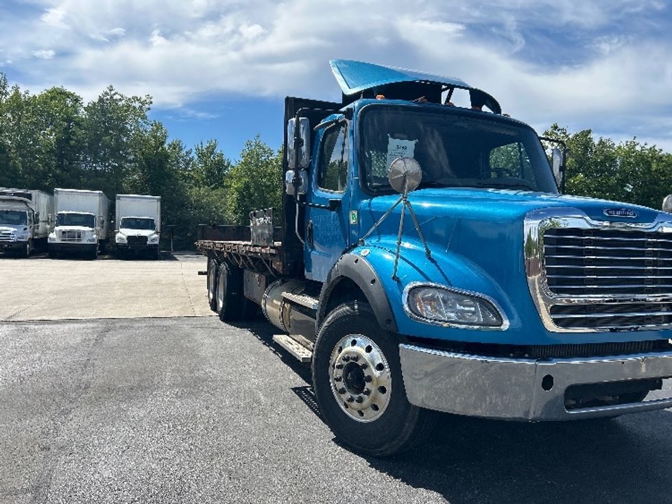Flatbed Truck-Light and Medium Duty Trucks-Freightliner-2019-M211264S-Middlefield-OH-343,984\n\t\tmiles-$ 76,750 - Image 1