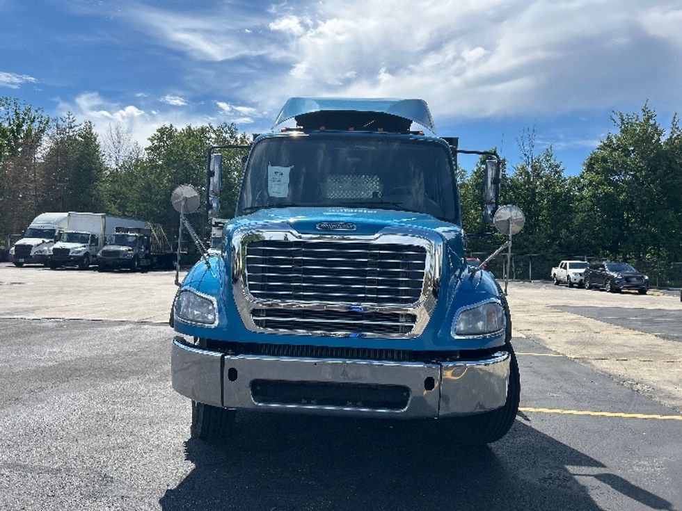 Flatbed Truck-Light and Medium Duty Trucks-Freightliner-2019-M211264S-Middlefield-OH-343,984\n\t\tmiles-$ 76,750 - Image 2