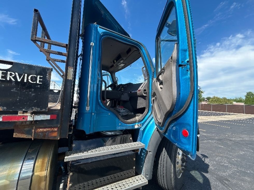 Flatbed Truck-Light and Medium Duty Trucks-Freightliner-2019-M211264S-Middlefield-OH-343,984\n\t\tmiles-$ 76,750 - Image 20
