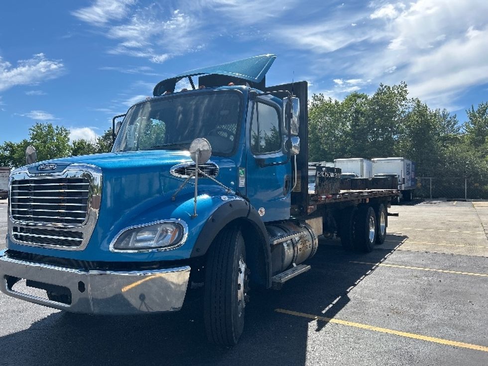 Flatbed Truck-Light and Medium Duty Trucks-Freightliner-2019-M211264S-Middlefield-OH-343,984\n\t\tmiles-$ 76,750 - Image 3