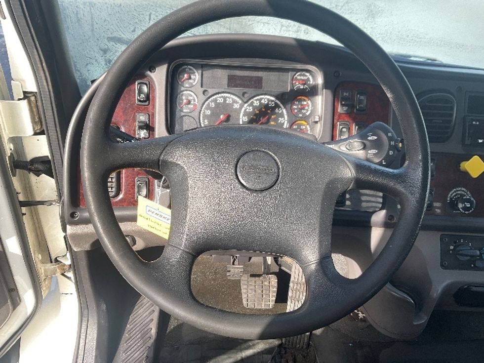 Flatbed Truck-Light and Medium Duty Trucks-Freightliner-2019-M211264S-Milwaukee-WI-410,208\n\t\tmiles-$ 81,500 - Image 14