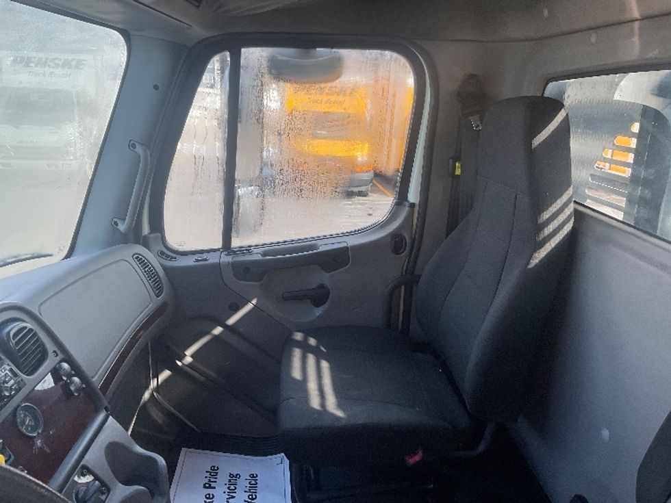 Flatbed Truck-Light and Medium Duty Trucks-Freightliner-2019-M211264S-Milwaukee-WI-410,208\n\t\tmiles-$ 81,500 - Image 15