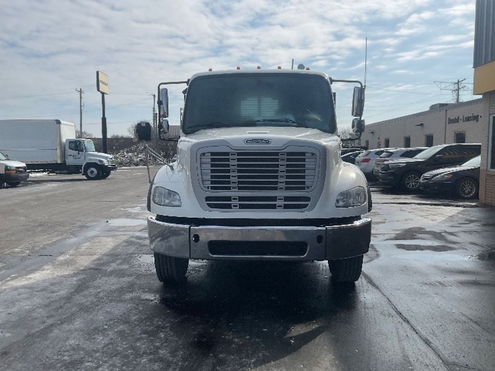 Flatbed Truck-Light and Medium Duty Trucks-Freightliner-2019-M211264S-Milwaukee-WI-410,208\n\t\tmiles-$ 81,500 - Image 2