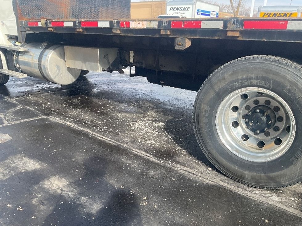 Flatbed Truck-Light and Medium Duty Trucks-Freightliner-2019-M211264S-Milwaukee-WI-410,208\n\t\tmiles-$ 81,500 - Image 5