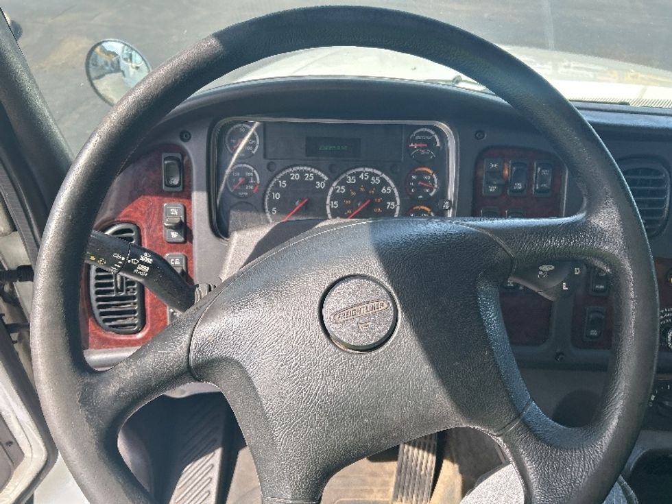 Flatbed Truck-Light and Medium Duty Trucks-Freightliner-2019-M211264S-Montgomery-NY-239,365\n\t\tmiles-$ 97,750 - Image 15