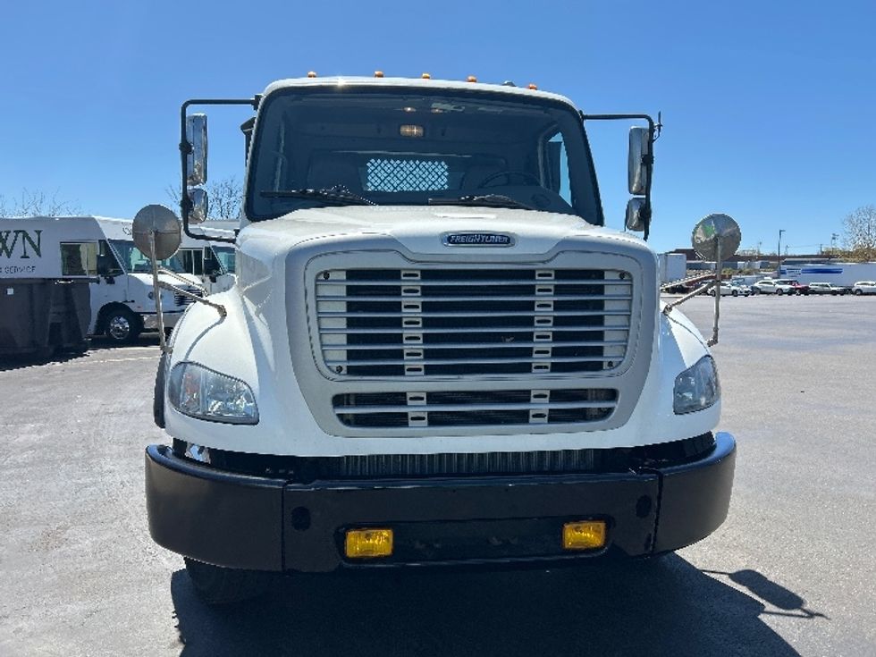 Flatbed Truck-Light and Medium Duty Trucks-Freightliner-2019-M211264S-Montgomery-NY-239,365\n\t\tmiles-$ 97,750 - Image 2