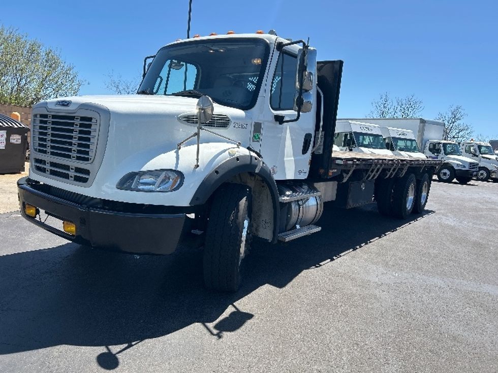 Flatbed Truck-Light and Medium Duty Trucks-Freightliner-2019-M211264S-Montgomery-NY-239,365\n\t\tmiles-$ 97,750 - Image 3