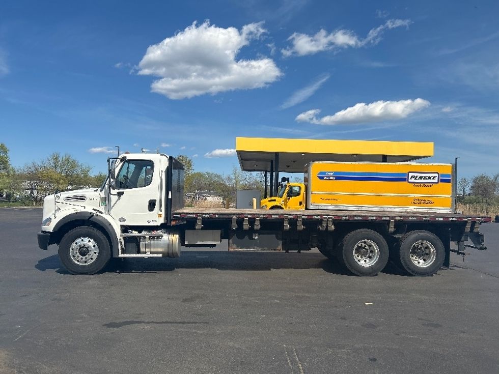 Flatbed Truck-Light and Medium Duty Trucks-Freightliner-2019-M211264S-Montgomery-NY-239,365\n\t\tmiles-$ 97,750 - Image 4