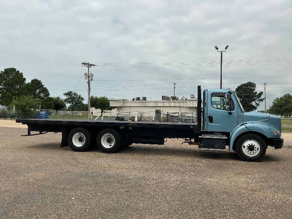 Flatbed Truck-Light and Medium Duty Trucks-Freightliner-2019-M211264S-Olive Branch-MS-144,249\n\t\tmiles-$ 87,250 - Image 12