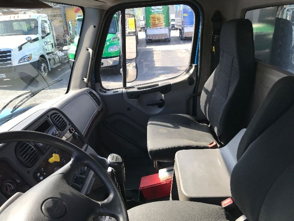 Flatbed Truck-Light and Medium Duty Trucks-Freightliner-2019-M211264S-Prince George-VA-413,294\n\t\tmiles-$ 79,500 - Image 15