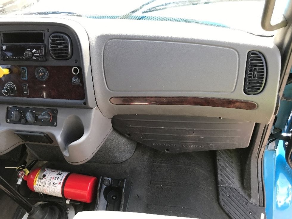 Flatbed Truck-Light and Medium Duty Trucks-Freightliner-2019-M211264S-Prince George-VA-413,294\n\t\tmiles-$ 79,500 - Image 17