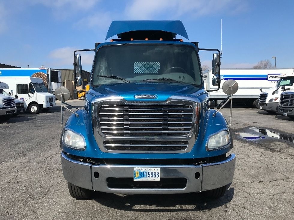 Flatbed Truck-Light and Medium Duty Trucks-Freightliner-2019-M211264S-Prince George-VA-413,294\n\t\tmiles-$ 79,500 - Image 2
