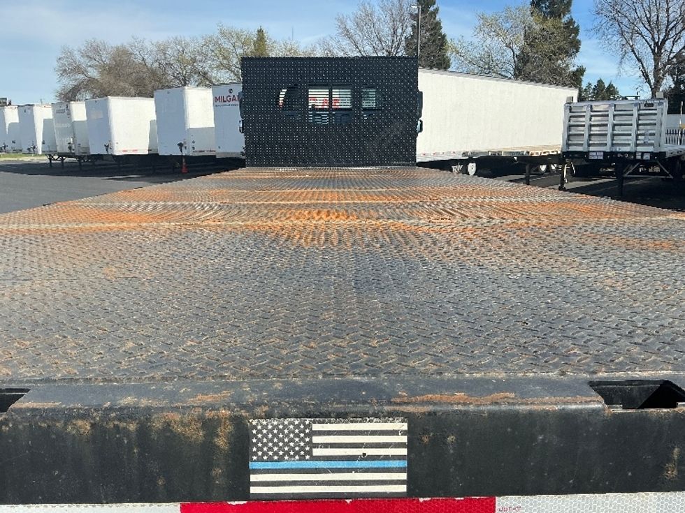 Flatbed Truck-Light and Medium Duty Trucks-Freightliner-2019-M211264S-Sacramento-CA-188,689\n\t\tmiles-$ 87,750 - Image 9