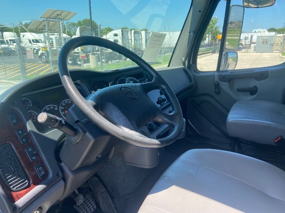 Flatbed Truck-Light and Medium Duty Trucks-Freightliner-2019-M211264S-San Antonio-TX-225,769\n\t\tmiles-$ 98,750 - Image 13