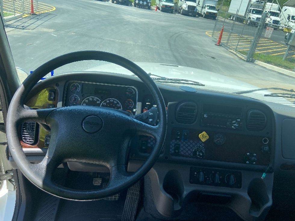 Flatbed Truck-Light and Medium Duty Trucks-Freightliner-2019-M211264S-San Antonio-TX-225,769\n\t\tmiles-$ 98,750 - Image 14