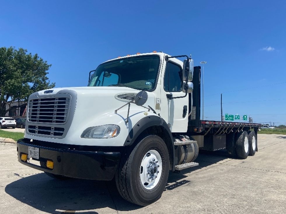 Flatbed Truck-Light and Medium Duty Trucks-Freightliner-2019-M211264S-San Antonio-TX-225,769\n\t\tmiles-$ 98,750 - Image 3