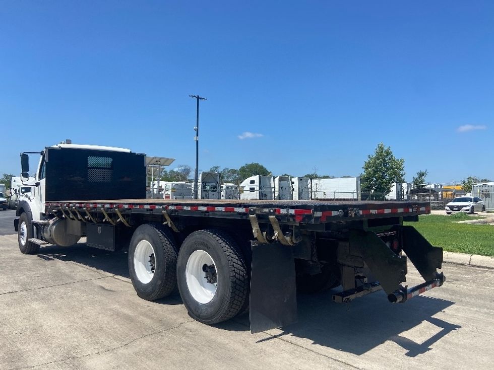 Flatbed Truck-Light and Medium Duty Trucks-Freightliner-2019-M211264S-San Antonio-TX-225,769\n\t\tmiles-$ 98,750 - Image 6