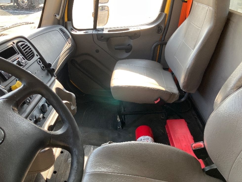 Flatbed Truck-Light and Medium Duty Trucks-Freightliner-2019-M211264S-Tampa-FL-499,226\n\t\tmiles-$ 78,750 - Image 19