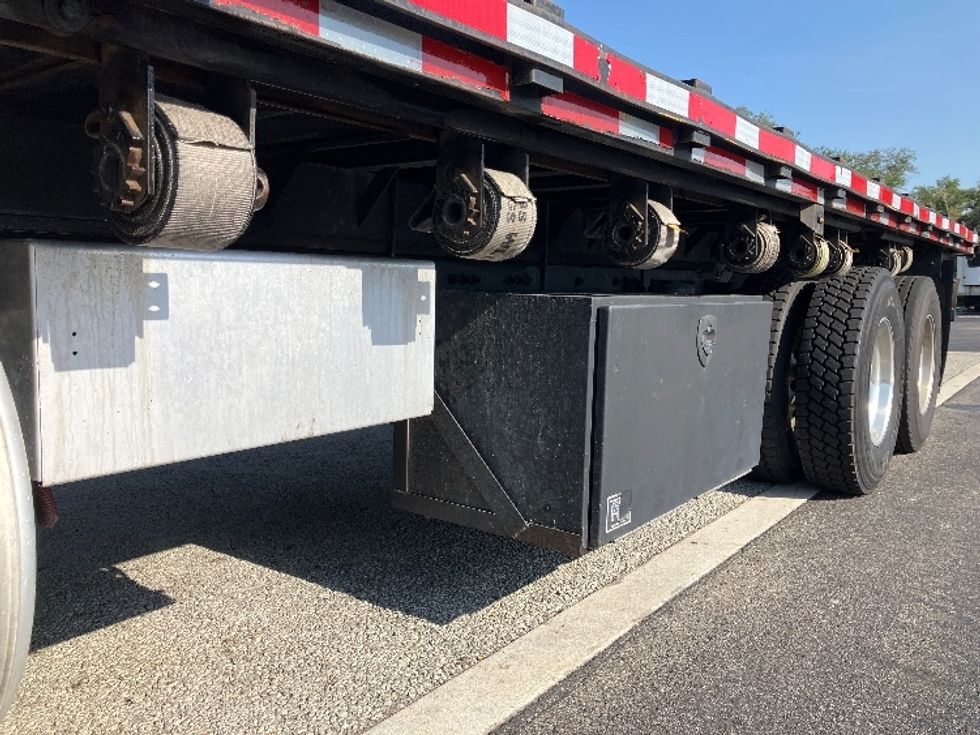 Flatbed Truck-Light and Medium Duty Trucks-Freightliner-2019-M211264S-Tampa-FL-499,226\n\t\tmiles-$ 78,750 - Image 5