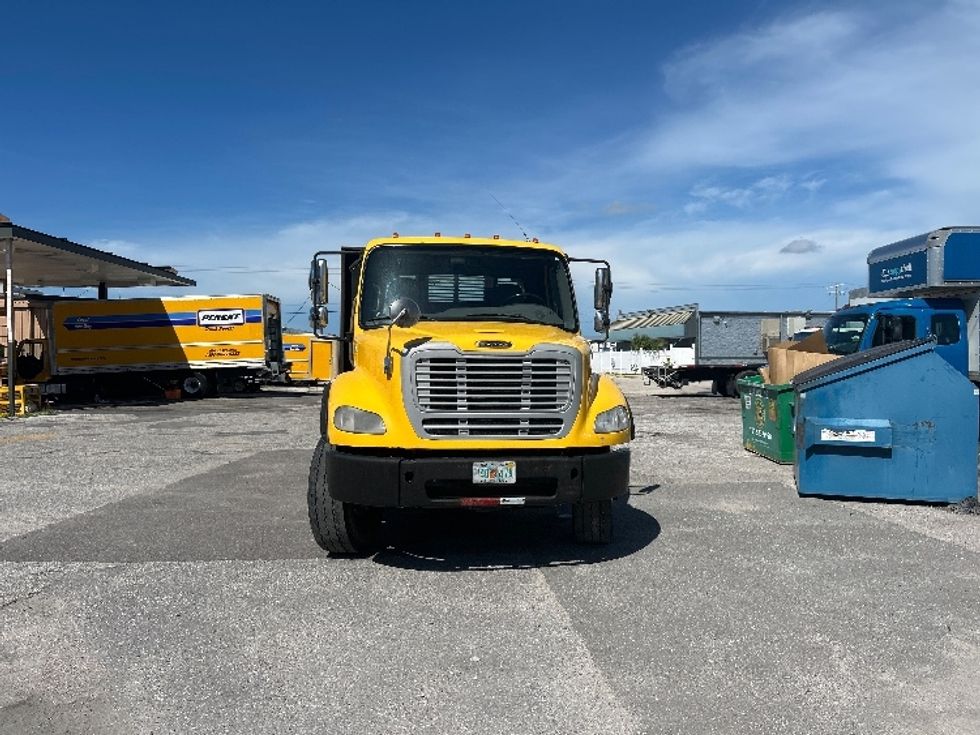 Flatbed Truck-Light and Medium Duty Trucks-Freightliner-2019-M211264S-Tampa-FL-523,483\n\t\tmiles-$ 70,750 - Image 2