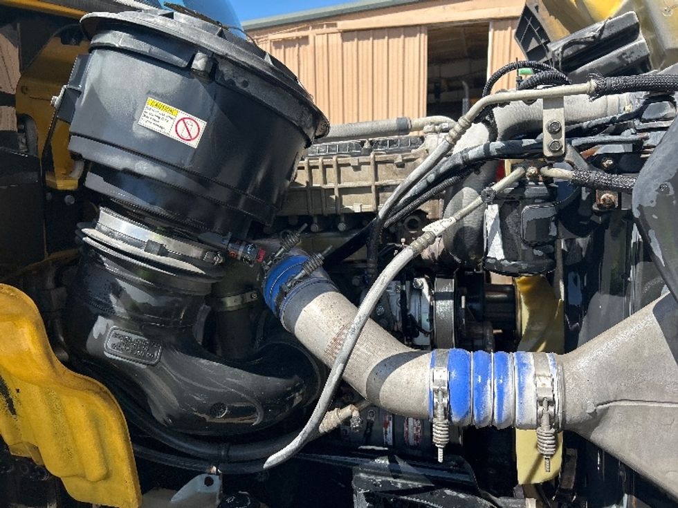 Flatbed Truck-Light and Medium Duty Trucks-Freightliner-2019-M211264S-Tampa-FL-523,483\n\t\tmiles-$ 70,750 - Image 21
