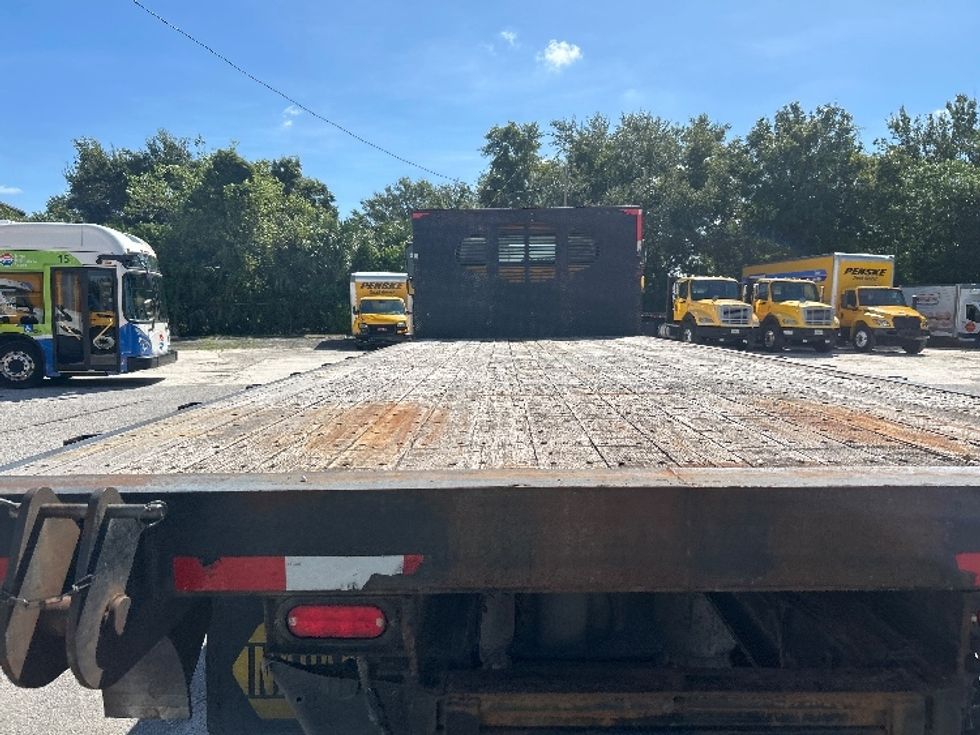 Flatbed Truck-Light and Medium Duty Trucks-Freightliner-2019-M211264S-Tampa-FL-523,483\n\t\tmiles-$ 70,750 - Image 8