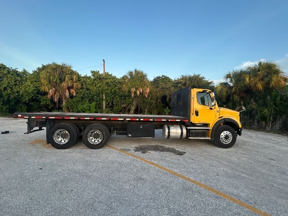Flatbed Truck-Light and Medium Duty Trucks-Freightliner-2019-M211264S-Tampa-FL-540,177\n\t\tmiles-$ 69,500 - Image 12