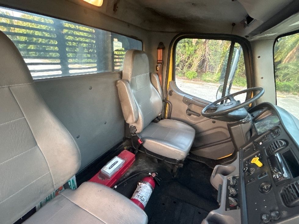 Flatbed Truck-Light and Medium Duty Trucks-Freightliner-2019-M211264S-Tampa-FL-540,177\n\t\tmiles-$ 69,500 - Image 19