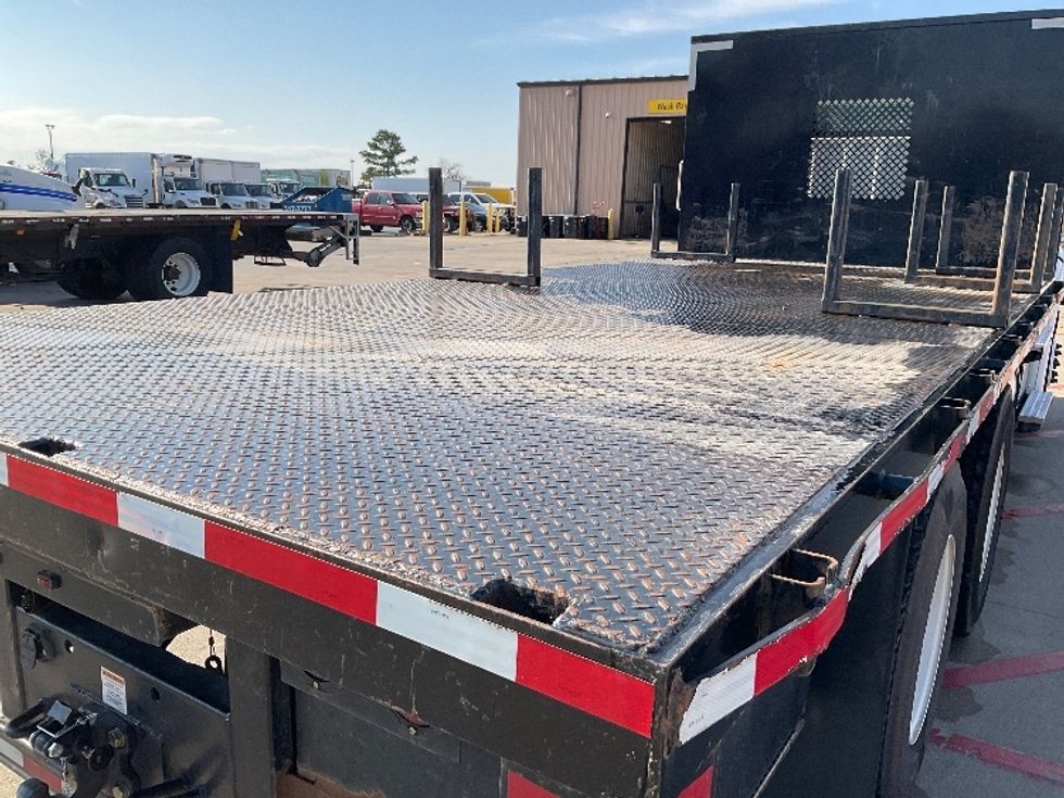 Flatbed Truck-Light and Medium Duty Trucks-Freightliner-2019-M211264S-Tulsa-OK-124,569\n\t\tmiles-$ 88,250 - Image 11