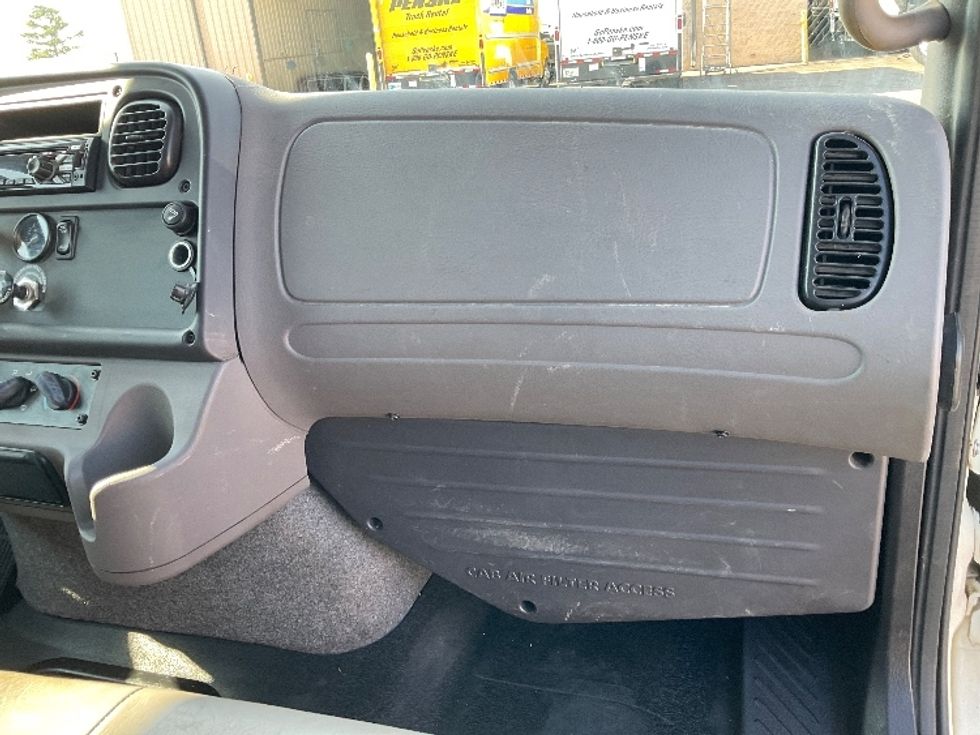 Flatbed Truck-Light and Medium Duty Trucks-Freightliner-2019-M211264S-Tulsa-OK-124,569\n\t\tmiles-$ 88,250 - Image 21