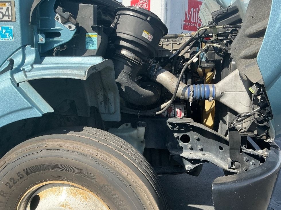 Flatbed Truck-Light and Medium Duty Trucks-Freightliner-2019-M211264S-West Sacramento-CA-188,700\n\t\tmiles-$ 85,500 - Image 18
