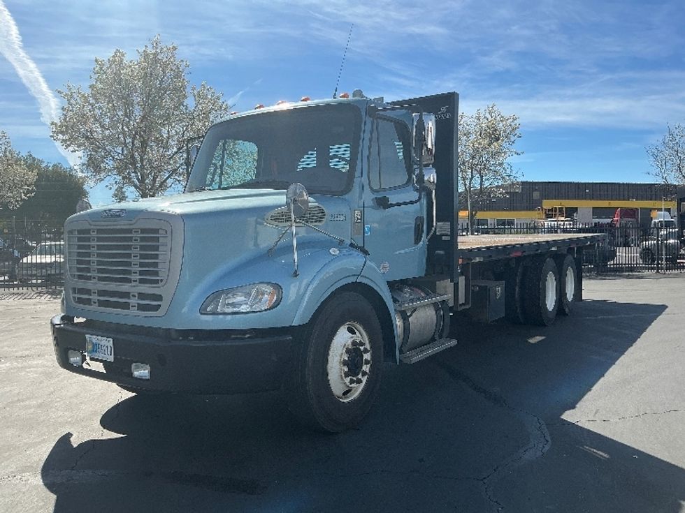 Flatbed Truck-Light and Medium Duty Trucks-Freightliner-2019-M211264S-West Sacramento-CA-188,700\n\t\tmiles-$ 85,500 - Image 3