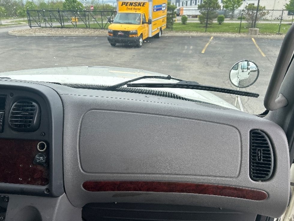 Flatbed Truck-Light and Medium Duty Trucks-Freightliner-2019-M211264S-Zelienople-PA-298,853\n\t\tmiles-$ 86,500 - Image 18