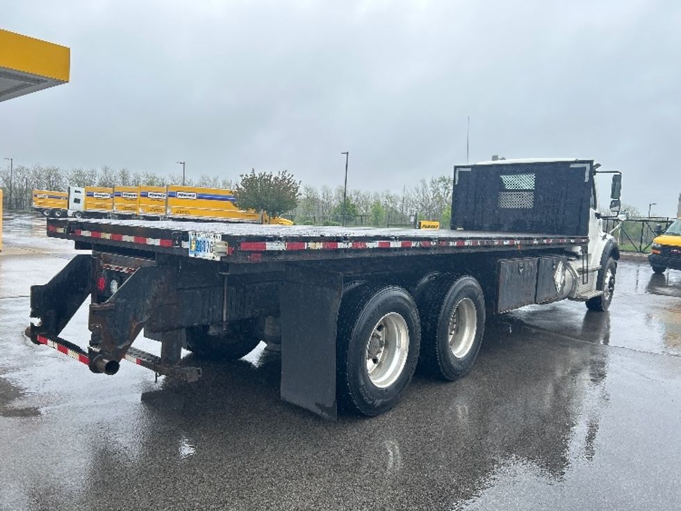 Flatbed Truck-Light and Medium Duty Trucks-Freightliner-2019-M211264S-Zelienople-PA-324,212\n\t\tmiles-$ 85,250 - Image 10