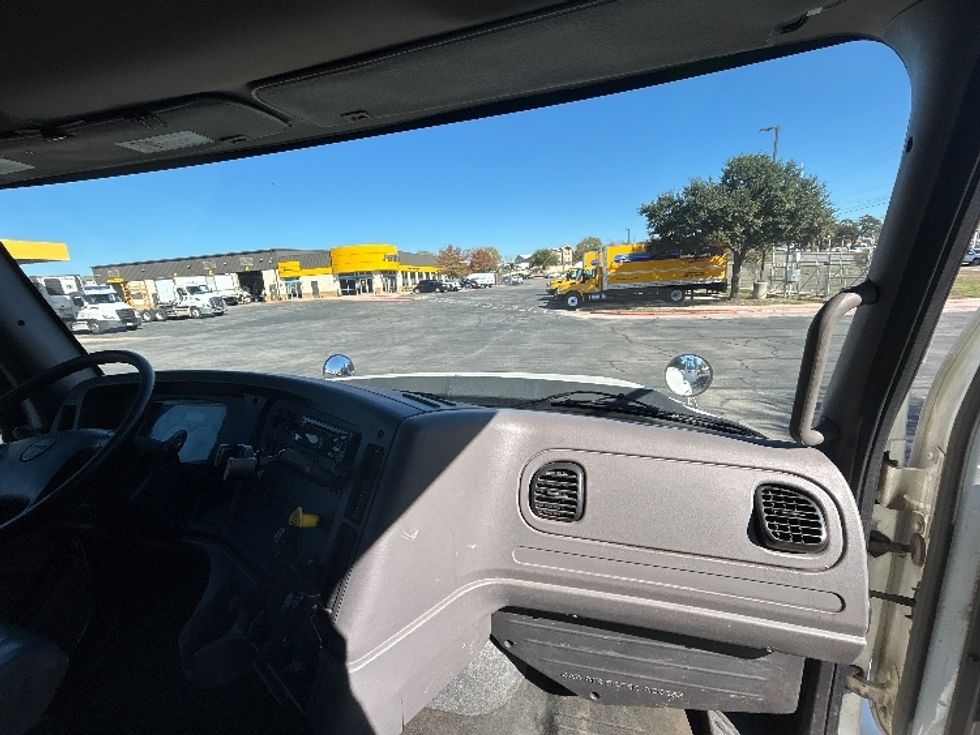 Flatbed Truck-Light and Medium Duty Trucks-Freightliner-2020-114SD-Austin-TX-168,520\n\t\tmiles-$ 113,750 - Image 17