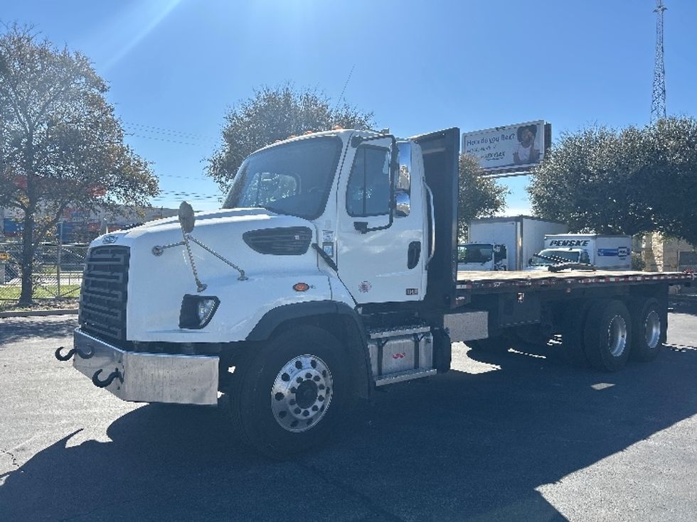 Flatbed Truck-Light and Medium Duty Trucks-Freightliner-2020-114SD-Austin-TX-168,520\n\t\tmiles-$ 113,750 - Image 3