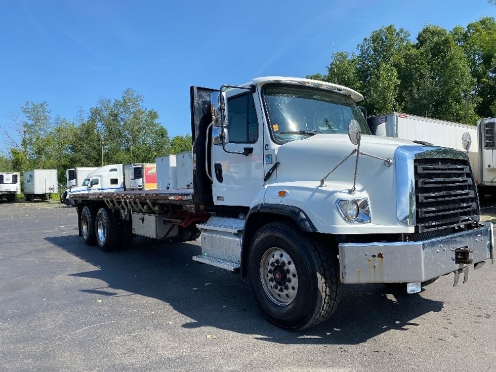 Flatbed Truck-Light and Medium Duty Trucks-Freightliner-2020-114SD-Binghamton-NY-189,559\n\t\tmiles-$ 126,750 - Image 1