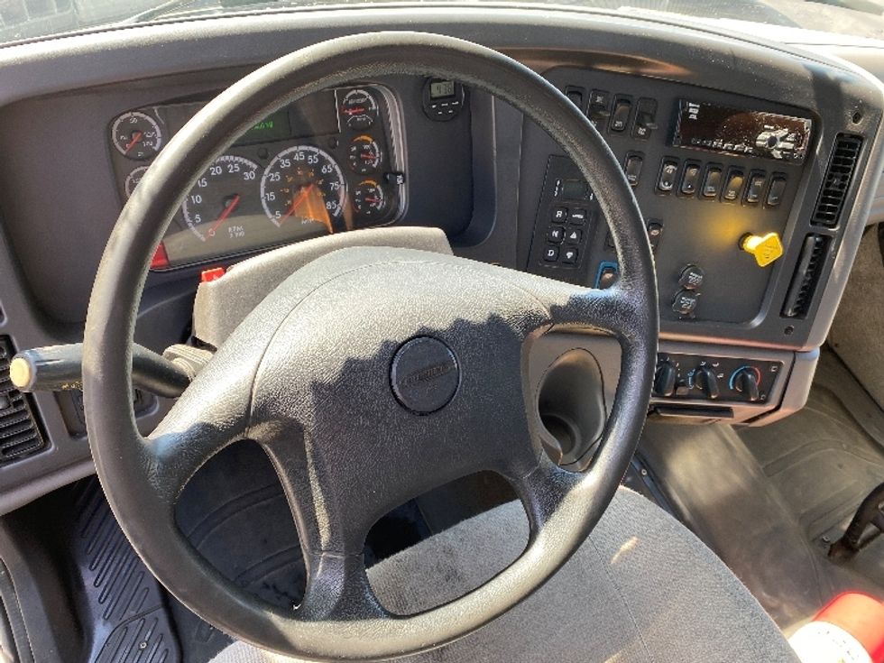 Flatbed Truck-Light and Medium Duty Trucks-Freightliner-2020-114SD-Binghamton-NY-189,559\n\t\tmiles-$ 126,750 - Image 11