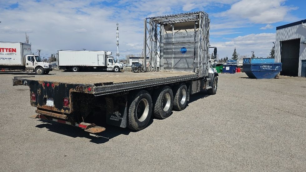 Flatbed Truck-Light and Medium Duty Trucks-Freightliner-2020-114SD-Calgary-AB-208,538\n\t\tkm-$ 146,000 - Image 10