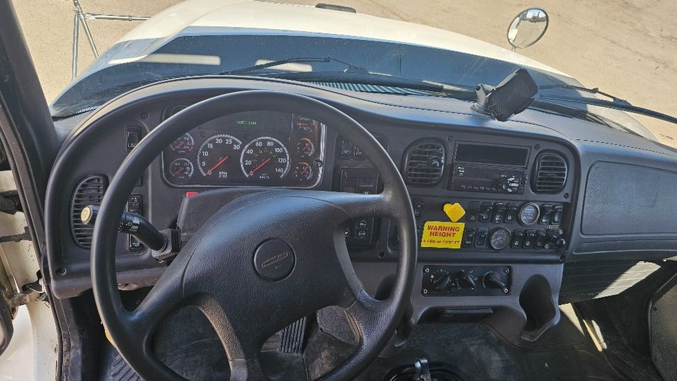 Flatbed Truck-Light and Medium Duty Trucks-Freightliner-2020-114SD-Calgary-AB-208,538\n\t\tkm-$ 146,000 - Image 15